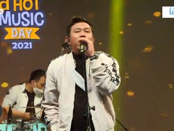 Denny Caknan Buka Kisah Kartonyono di dHot Music Day