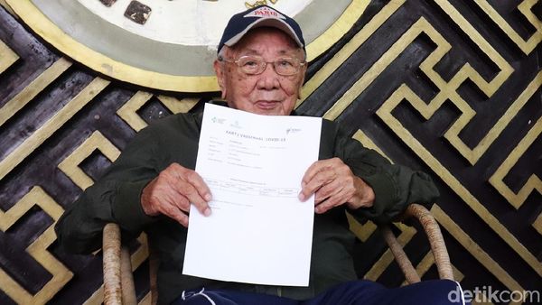 Ini Dia Sosok Penerima Vaksin COVID-19 Tertua di Indonesia