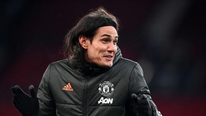 MANCHESTER, ENGLAND - FEBRUARY 09: Edinson Cavani of Manchester United reacts prior to The Emirates FA Cup Fifth Round match between Manchester United and West Ham United at Old Trafford on February 09, 2021 in Manchester, England. Sporting stadiums around the UK remain under strict restrictions due to the Coronavirus Pandemic as Government social distancing laws prohibit fans inside venues resulting in games being played behind closed doors. (Photo by Michael Regan/Getty Images)