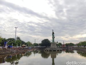 Ada Ikon Baru di Kota Lama Semarang, Patung Bung Karno Setinggi 17 Meter!