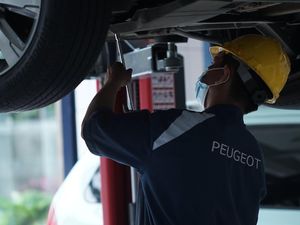 Cara Mudah Cegah Karat di Kolong Mobil
