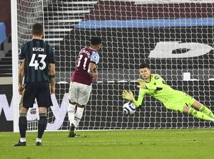 Momen Deg-degan Lord Lingard