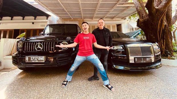 Lamborghini ringsek tabrak kijang kapsul, berikut koleksi mobil mewah Raffi Ahmad