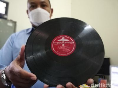Melongok Pabrik Piringan Hitam Lokananta di Hari Musik Nasional
