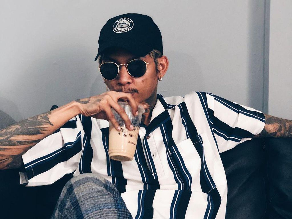 Young Lex Bugil di Video Musik Terbaru Young Lex Bugil di Video Musik Terbaru