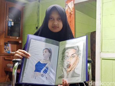 Rahma Gadis Difabel di Banjarnegara Ini Jago Melukis