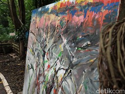 Ada Pameran Lukisan Tapi di Tengah Hutan Babakan Siliwangi