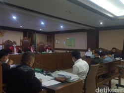 Pejabat dan Staf Kemenpora Jadi Saksi Sidang Kasus Korupsi Mark Sungkar