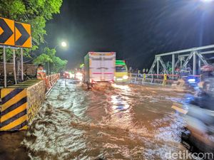 Sungai Petung Meluap, Jalur Pantura Pasuruan Kembali Kebanjiran Sungai Petung Meluap, Jalur Pantura Pasuruan Kembali Kebanjiran