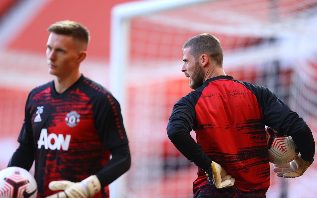 MANCHESTER, ENGLAND - SEPTEMBER 19: David De Gea of Manchester United warms up prior to  the Premier League match between Manchester United and Crystal Palace at Old Trafford on September 19, 2020 in Manchester, England. (Photo by Richard Heathcote/Getty Images )