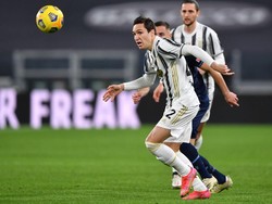 Juventus Cari Obat Kekecewaan di Serie A dan Coppa Italia