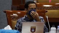 Gaya Mas Menteri Nadiem Saat Raker dengan Komisi X DPR RI