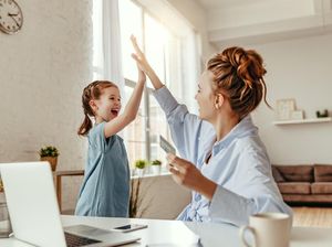Stop KDRT, Jangan Takut Menjadi Ibu Tunggal Stop KDRT, Jangan Takut Menjadi Ibu Tunggal