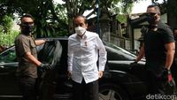 Jokowi Pantau Vaksinasi 500 Seniman