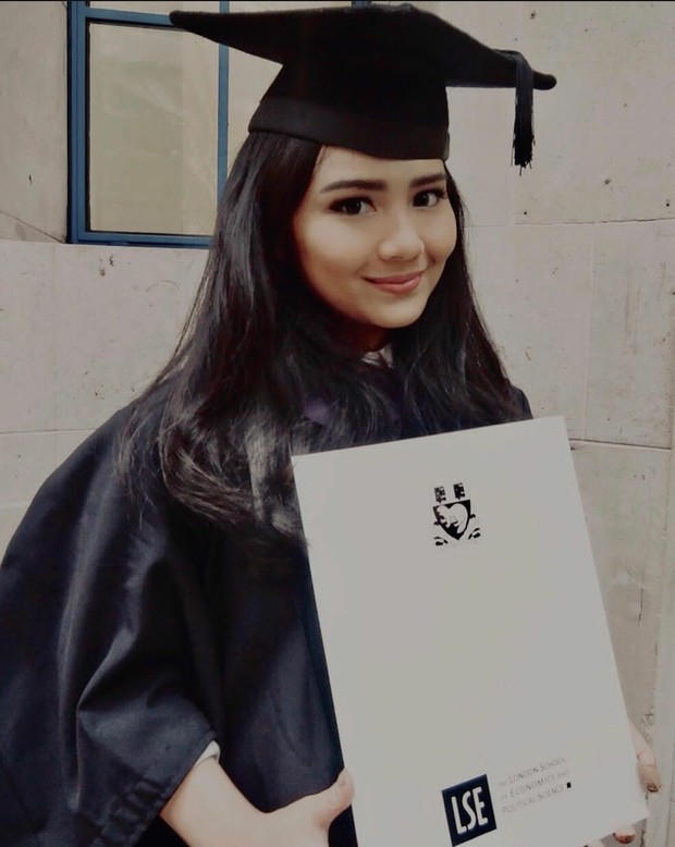 Kelulusan Gita Gutawa/instagram.com/gitagut