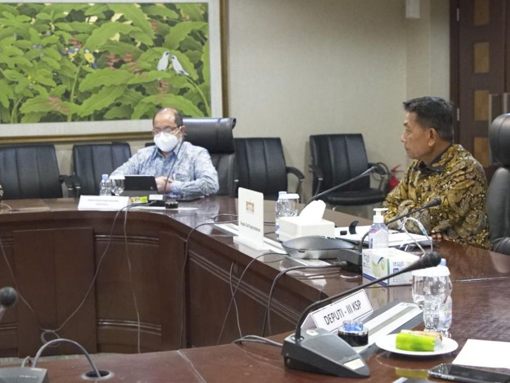 Bertemu Moeldoko, Dirut Jiwasraya Janji Temui Nasabah Bertemu Moeldoko, Dirut Jiwasraya Janji Temui Nasabah