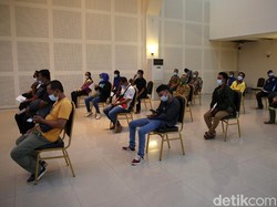 Bahrain Sulap Mal Kosong Jadi Pusat Vaksinasi Nasional