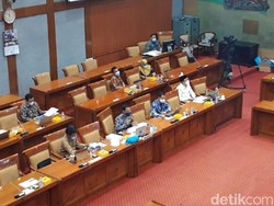 Nadiem Kaget: Kami Tak Akan Pernah Hilangkan Pengajaran Agama!