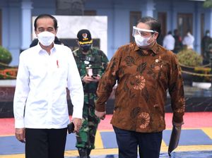 Airlangga Lapor ke Jokowi, Lembaga Dunia Kompak Pangkas Ramalan Ekonomi RI