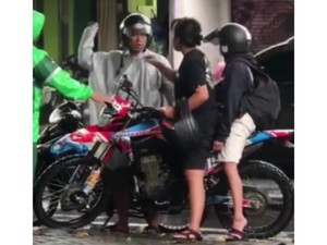 Viral Pria Kemplang Gadis Di Malang Hanya Karena Kecipratan Air