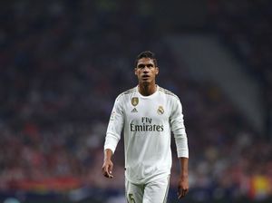 Kejarlah Varane, MU