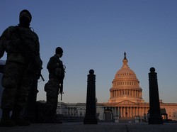 Pelaku Penyerangan Gedung Capitol Bernama Noah Green, Usia 25 Tahun