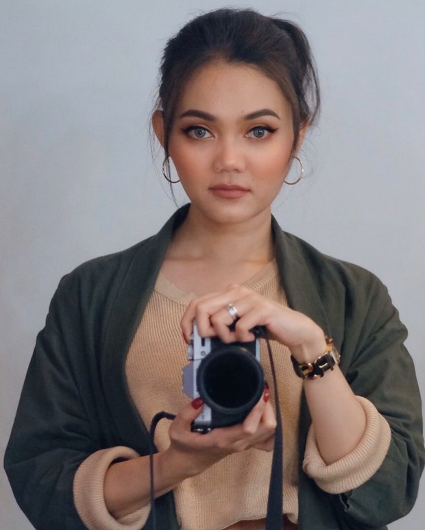 Rina Nose Terpapar COVID-19/Instagram.com/rinanose16 Rina Nose Terpapar COVID-19