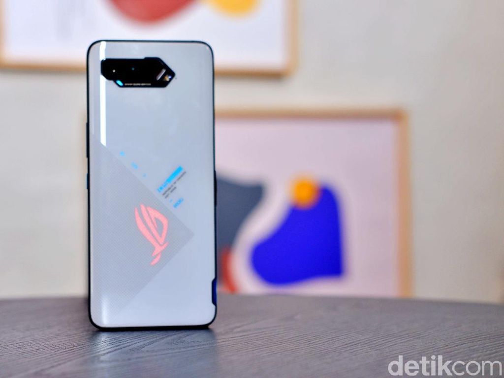Ini Harga Asus ROG Phone 5 yang Resmi Diluncurkan di Indonesia Ini Harga Asus ROG Phone 5 yang Resmi Diluncurkan di Indonesia