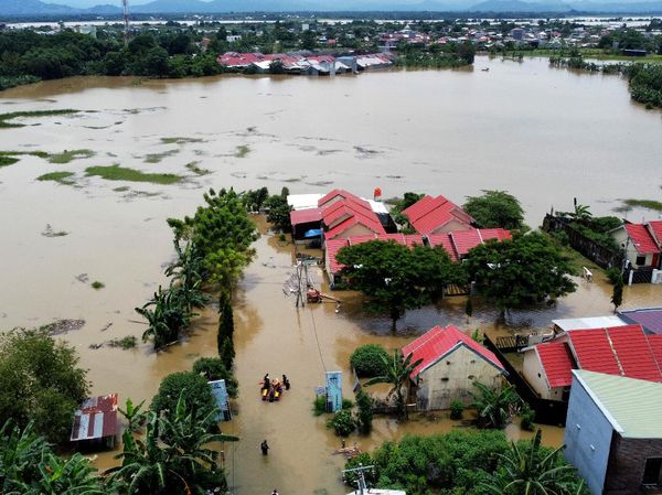 Penampakan Banjir Terjang  Makassar