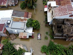 BMKG Keluarkan Peringatan Dini Hujan Lebat Disertai Angin Kencang di Sulsel