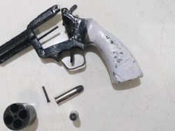 Polisi Ungkap Jaringan Jual Beli Senpi Rakitan di Sumsel, 2 Pria Ditangkap