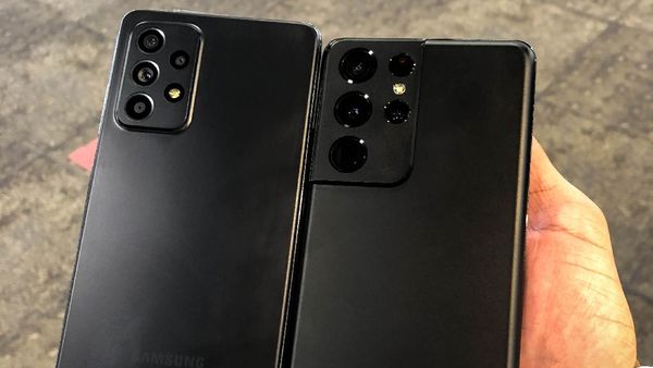 Tampilan Galaxy A52 Warna Hitam Sekece Galaxy S21+