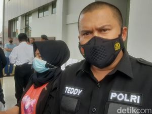 2 Pelaku Teror Kepala Anjing di Rumah Pejabat Kejati Riau Ditangkap! 2 Pelaku Teror Kepala Anjing di Rumah Pejabat Kejati Riau Ditangkap!