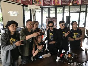 Muntaber - Mundur Tanpa Berita, Lagu Comeback Elkasih Reborn soal Ghosting Muntaber - Mundur Tanpa Berita, Lagu Comeback Elkasih Reborn soal Ghosting