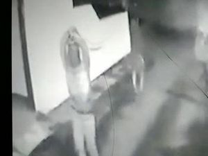 Geng Motor Kembali Berulah, Bawa Sajam Serang Indekos di Cianjur