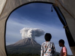 Ketinggian Erupsi Gunung Sinabung Sempat Capai 1.000 Meter