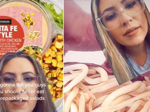Hii! Sering Makan Salad, Wanita Ini BAB Bangkai Cacing Hii! Sering Makan Salad, Wanita Ini BAB Bangkai Cacing