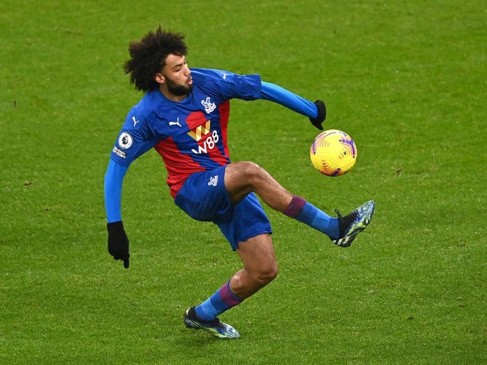 NEWCASTLE UPON TYNE, ENGLAND - FEBRUARY 02: Jairo Riedewald of Crystal Palace in action during the Premier League match between Newcastle United and Crystal Palace at St. James Park on February 02, 2021 in Newcastle upon Tyne, England. Sporting stadiums around the UK remain under strict restrictions due to the Coronavirus Pandemic as Government social distancing laws prohibit fans inside venues resulting in games being played behind closed doors. (Photo by Stu Forster/Getty Images)
