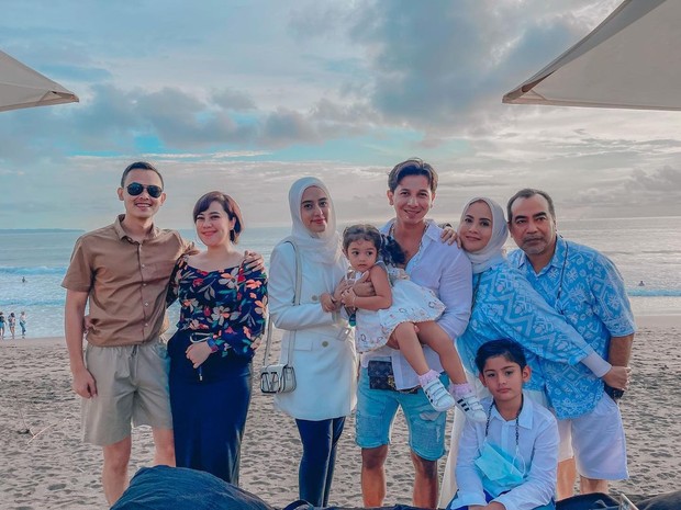 Keluarga Fairuz dan Sonny/instagram.com/sonnyseptian