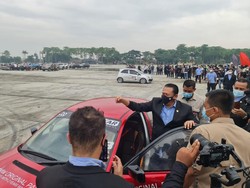 Nge-drift Bareng Akbar Rais, Bamsoet: Rasanya Dahsyat Luar Biasa