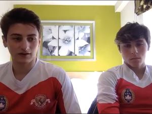 Dua Italiano Garuda Select Bisa Kata-kata Bahasa Indonesia Ini