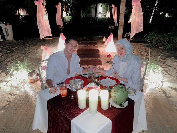 Makan Malam Romantis/instagram.com/fairuzarafiq