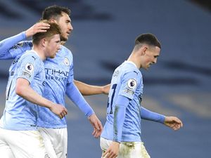 Man City Enam Kemenangan Menuju Juara Liga Inggris