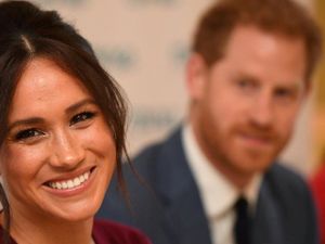 Tak Lagi Kerja Jadi Bangsawan, Dari Mana Pangeran Harry-Meghan Dapat Uang?