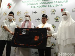 Gerakan Isi Masjid dengan Sejuta Sajadah Pelindung COVID-19