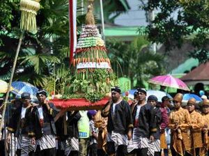 7 Tradisi Isra Miraj di Indonesia, dari Pawai Obor hingga Rajaban