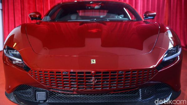 Deddy Corbuzier Jadi Orang Pertama di RI Beli Ferrari Roma, Intip Wujudnya