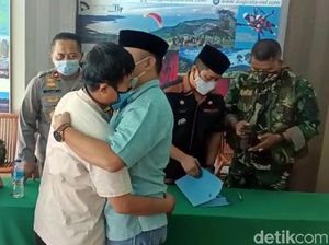 Pak Guru Eko Posting Jalan Rusak, Eh Aparat Desa Mencak-mencak