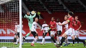 Foto: Detik-detik Harry Maguire Buang Peluang di Depan Gawang