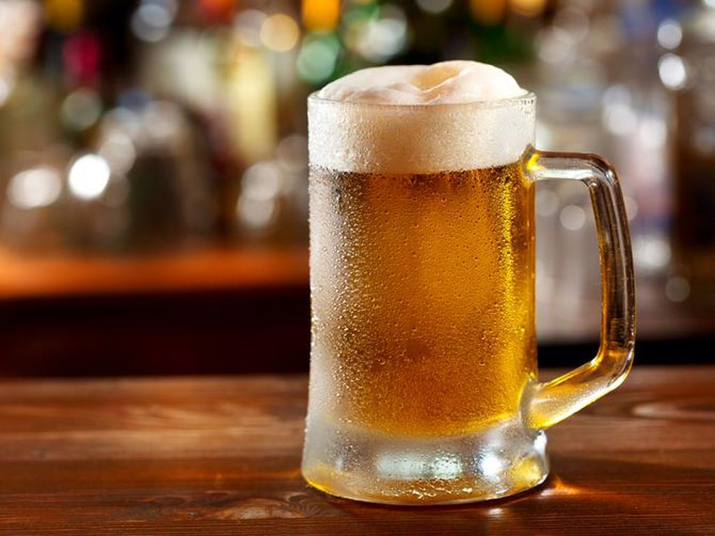 Ada Lagi Tren Nyeleneh di Bali: Minum Bir Sambil Gowes Odong-odong Ada Lagi Tren Nyeleneh di Bali: Minum Bir Sambil Gowes Odong-odong